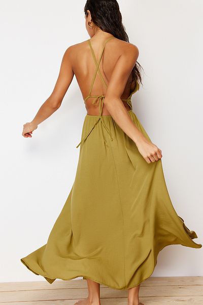 Trendyol Collection Khakifarbenes, gewebtes, gerafftes Maxi-Strandkleid TBESS23EL00063