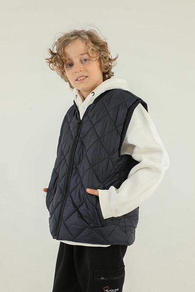 Black One Diamond Patterned Boy's Vest with Double Pockets