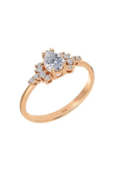 Sirius Pırlanta Pırlanta Ve Damla Kesim Beyaz Safir Lacrima Yüzük