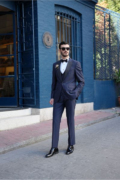 LONATOLİA Men's Tuxedo Groom Suit Swallow Collar Italian Style Slim Fit Jacket Vest Pants Bow Tie-La