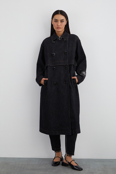 GİZİA Kolu Etiket Detaylı İçi Özel Desen Astarlı Uzun Jean Ceket