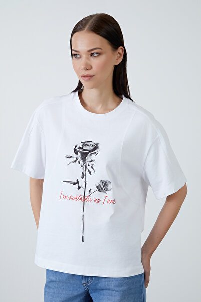 GİZİA Ön Beden Gül Baskı Detaylı Kısa Kollu Beyaz Bluz