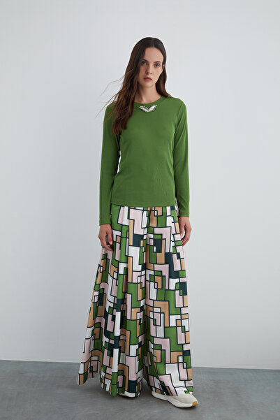 GIZIA SPORT Kol Ucu Etiket Detaylı Yakası Taşlı Yeşil Bluz