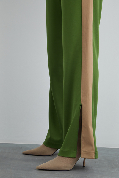 GIZIA SPORT Beli Sabit Bağcık Detaylı Yanları Şeritli Pantolon