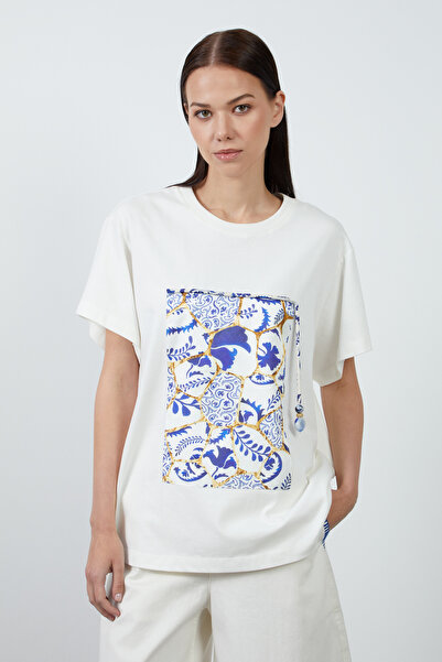 GİZİA Desen Detaylı Kordon Süslemeli Basic Ekru Tişört