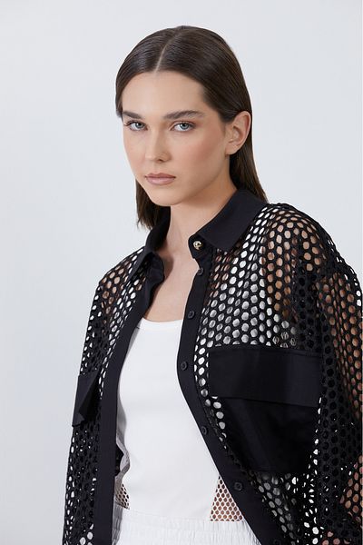 GİZİA Long Black Shirt with Pocket Detail and Mesh