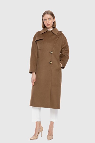 GİZİA Asimetrik Yaka Detaylı Kahverengi Kaşe Kaban