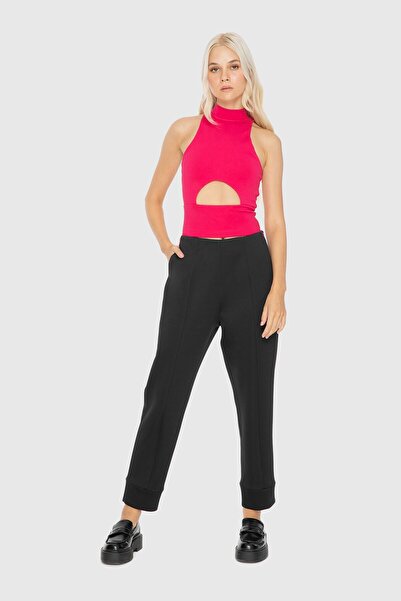 Manimani Pencere Detayli Dik Yaka Bluz