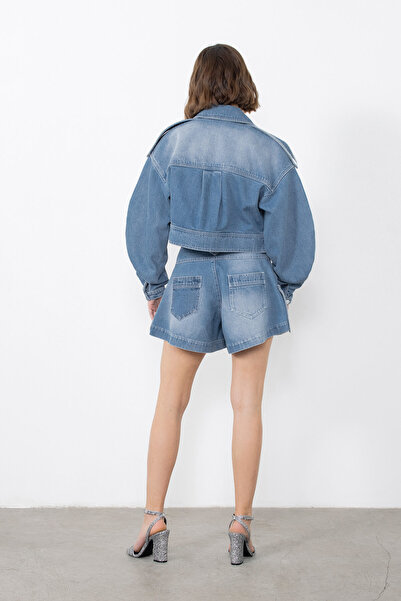 GİZİA Apolet Detaylı Pilili Mini Jean Şort