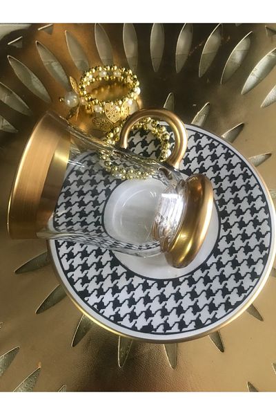 DECOSTYLE 12 Piece Gold-Black Tea Set with Crow's Feet Pattern and Handles