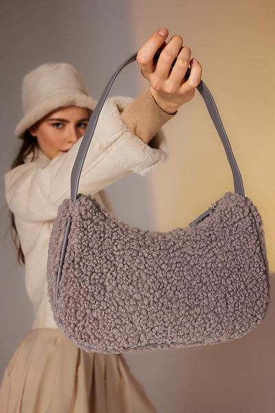 DeFacto Women's Hand Plush Bag B0802axns