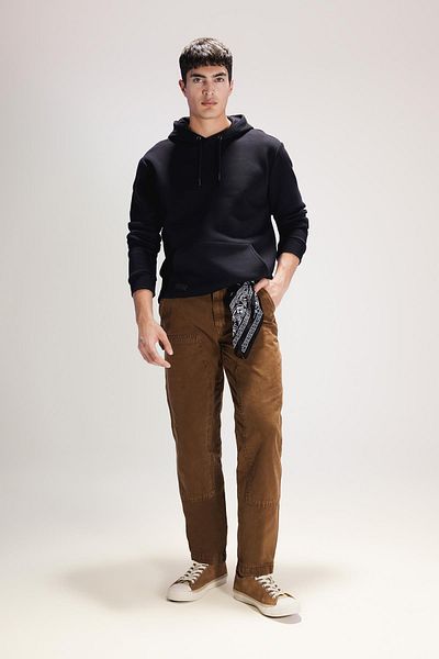 DeFacto Black Pocketed Regular Fit Hooded Soft Furry Inside Basic Plain Sweatshirt X8283Az23Au