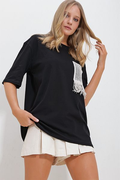 Trend Alaçatı Stili Women's Black Crew Neck Two Thread T-Shirt with Knitted Pockets ALC-X11587