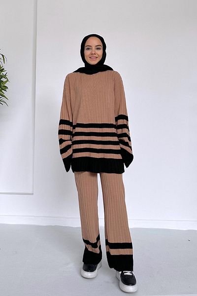 Ka Hijab Double Color Striped Hijab Knitwear Set - Camel