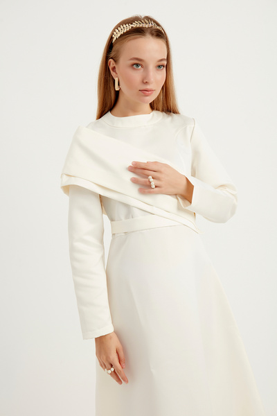 Huuq Design Seyyar Pile Detaylı Nikah Elbisesi