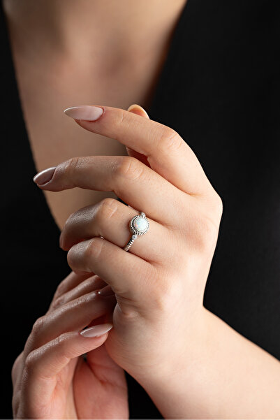 ESSARE 925 Ayar Gümüş Opal Taşlı Ayarlanabilir Yüzük