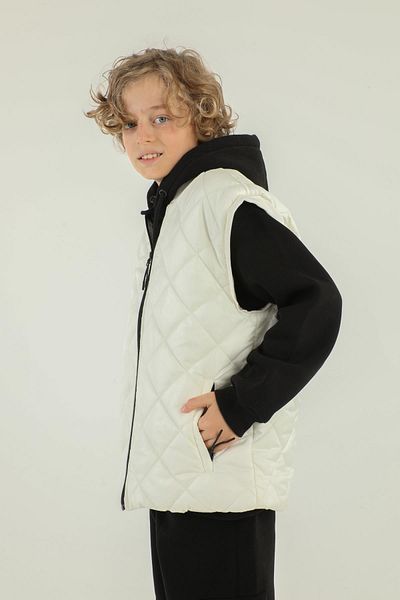 Black One Diamond Patterned Boy's Vest with Double Pockets