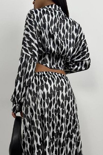 bayansepeti Cămașă crop cu model negru 24S18022