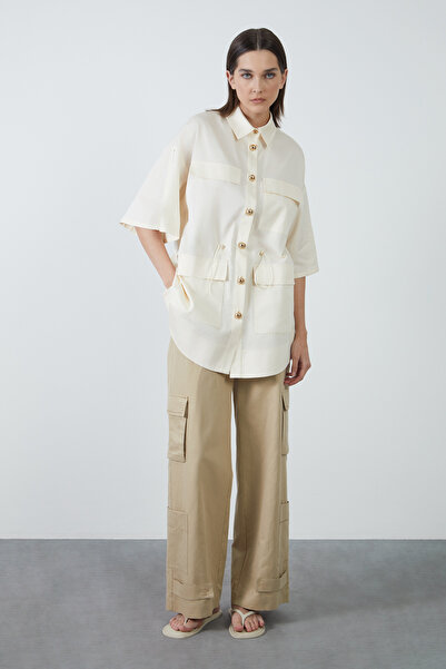 GİZİA Cep Detaylı Gold Düğmeli Ekru Poplin Gömlek