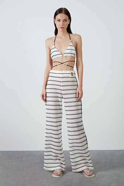 GİZİA Plaka Detaylı Çizgi Desenli Beyaz Pantolon