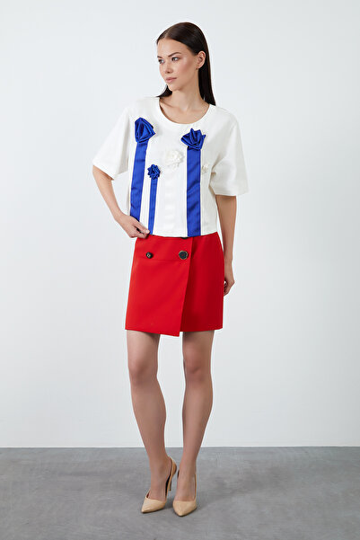 GİZİA Çiçek Detaylı Arkası Fermuarlı Ekru Bluz