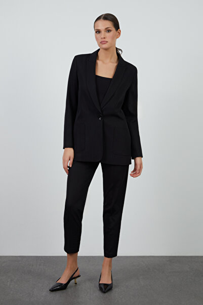 GİZİA Beli Lastikli Havuç Pantolonlu Mono Kapamalı Siyah Takım
