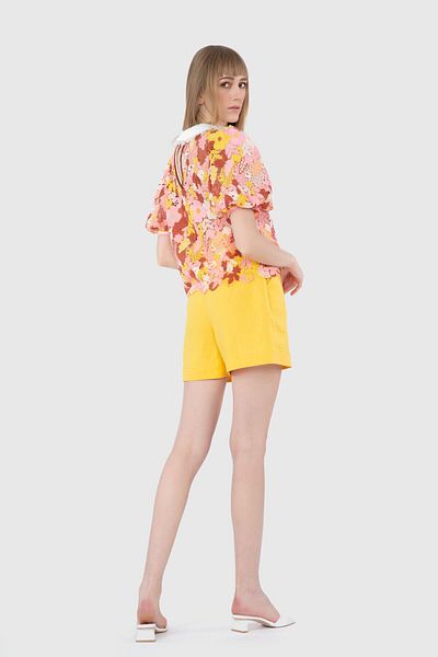 GİZİA Colorful Lace Pink Blouse with Contrast Collar and Button Detail
