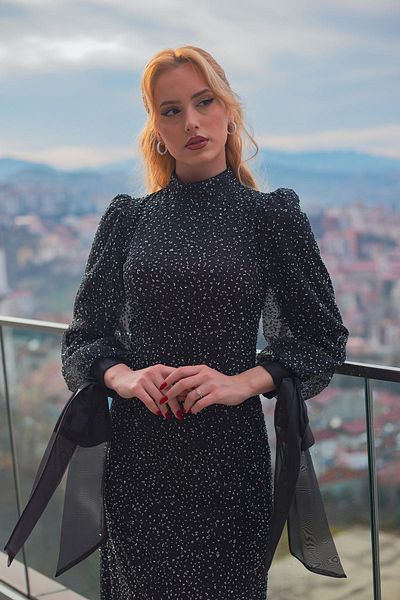 SpringStore Rochie de seară hijab cu mâneci negre și fundă cu pietre