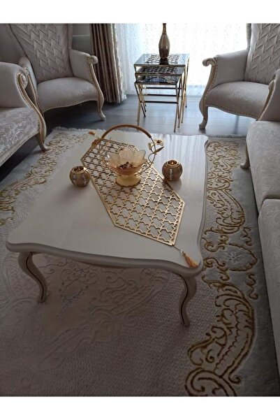 KEÇECİ ŞEYDA ALTIN rengi Deri takim (  1 orta sehpa runner 1 zigona peçete )