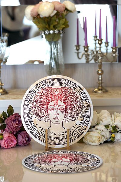 Realhomes 2 bucăți Medusa Gorgon Design special imprimat digital farfurie rotundă modernă și pat de loc