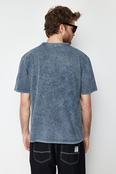 Trendyol Collection Μπλουζάκι από 100% βαμβάκι με τσέπες ανθρακί υπερμεγέθους/φαρδιάς κοπής TMNSS24TS00045