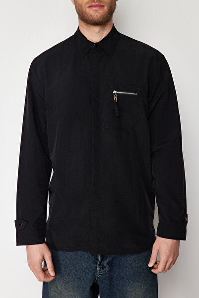 Trendyol Collection Černá parašutistická košile Relaxed Fit - detail na zip, TMNAW24GO00086