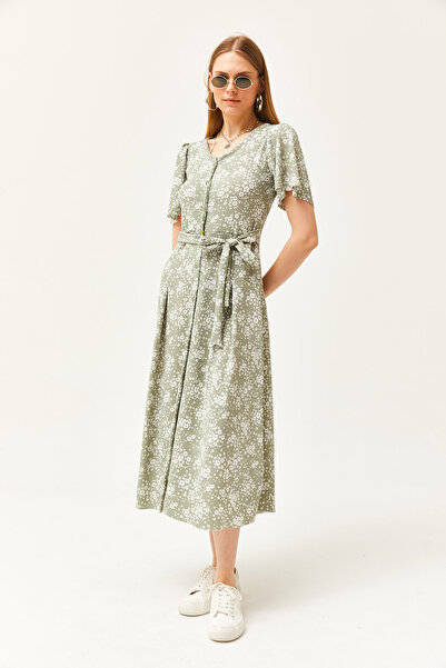 Olalook Dámské zelené, sedmikráskové, pletené šaty s výstřihem do V a páskem ELB-19002048