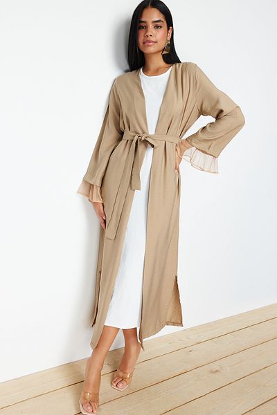 Trendyol Modest Gewebte Kappe mit Gürtel und Tülldetail in Nerzfarbe, Ferace und Abaya TCTSS24KF00010