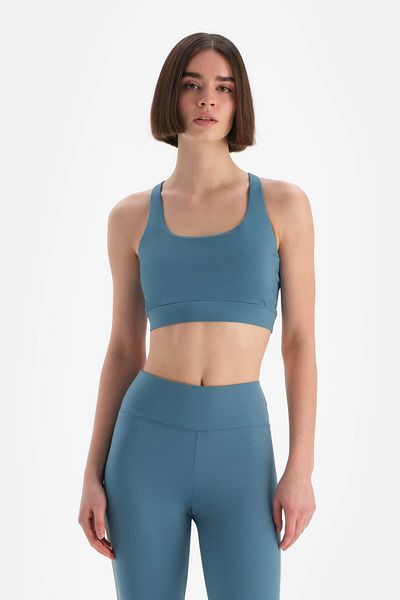 Dagi Hellblauer Low-Cut-Sport-BH für Damen