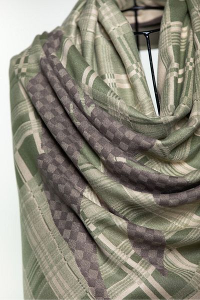 MAWLANA CASHMERE & SILK MODAL CASHMERE JACQUARD SHAL (HORSE)