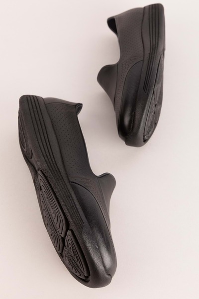 Gondol Kadın Hakiki Deri Hafif Taban Klasik Günlük Ayakkabı At.4218