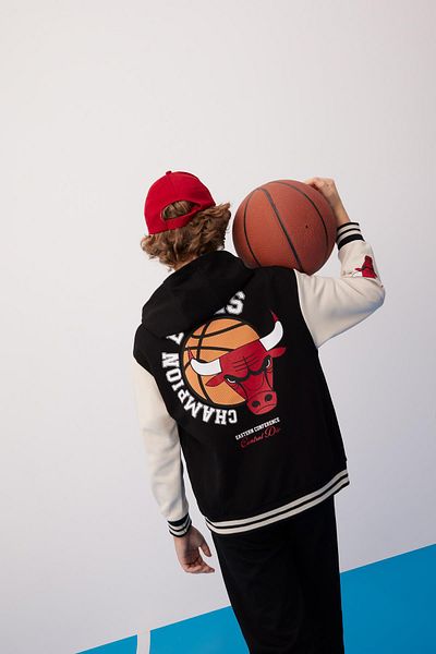 DeFacto Boy's Nba Chicago Bulls Hooded Bomber Cardigan B6818a824sp