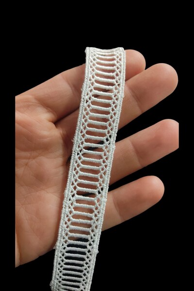 DUAYEN Güpür Dantel Parlak Merdiven Kenar Ara Desen 8 Metre