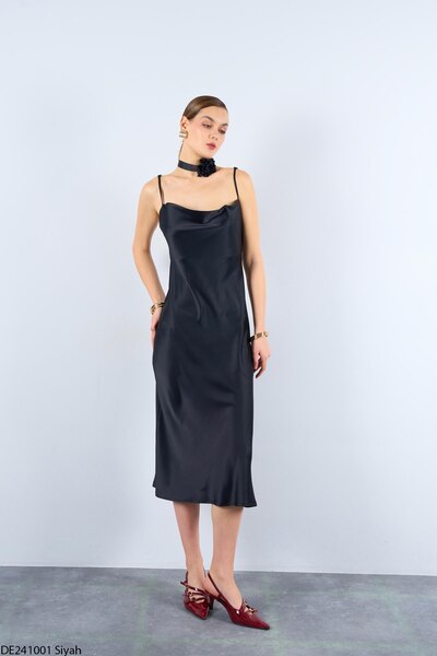 Laluvia Μαύρο φόρεμα με λεπτό λουράκι Flounce σατέν