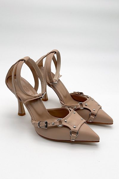 Shoebutik Rock Beige Leather Leather Band Pin Detailní dámské boty na podpatku
