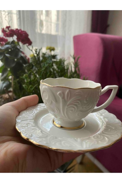 Kabartma Dekorlu Kahve Fincanı