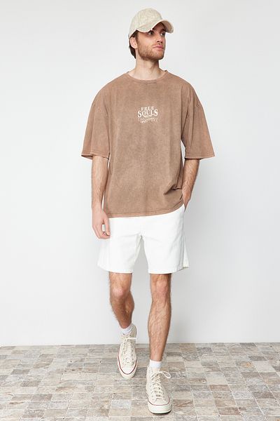 Trendyol Collection Καφέ Oversize Eagle εμπριμέ βαμβακερό μπλουζάκι - TMNSS24TS00006