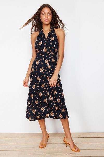Trendyol Collection Μαύρο φλοράλ πουκάμισο γιακάς Viscose Midi υφαντό φόρεμα TWOSS24EL00455