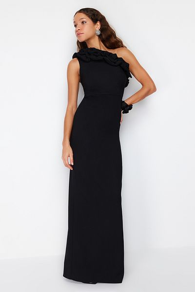 Trendyol Collection Czarna podszyta falbaną, tkana, długa, elegancka wieczorowa sukienka na zakończenie szkoły TPRSS21AE0044