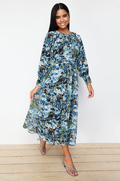 Trendyol Modest Detailně tkané šaty s černým modrým květinovým páskem TCTSS24EB00045