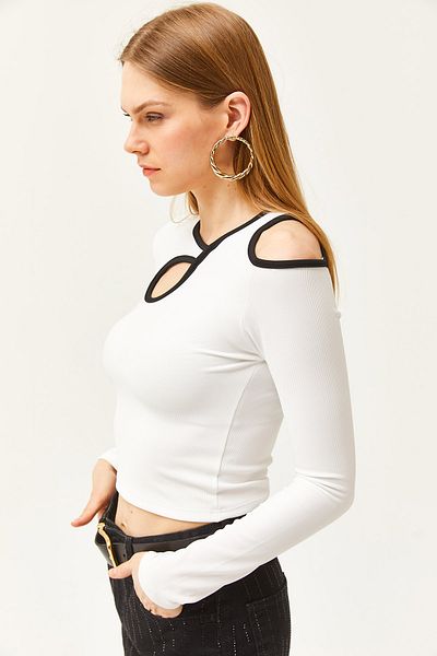 Olalook Women's Ecru Low-cut Lycra Ottoman Blouse BLZ-19002516
