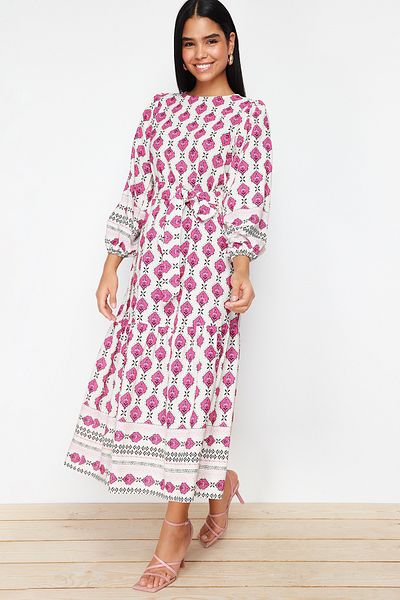 Trendyol Modest Gewebtes Kleid in Leinenoptik mit ethnischem Muster in Fuchsia TCTSS24EB00062