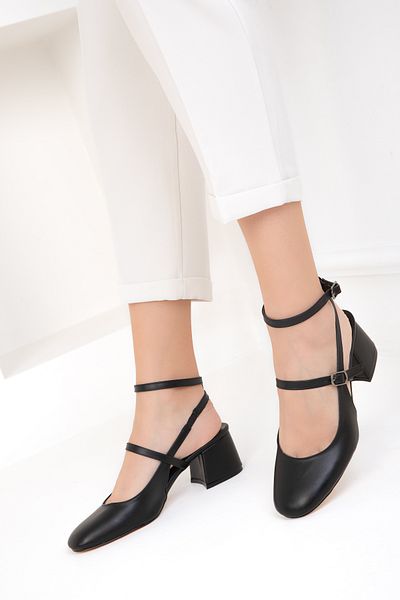 SOHO Czarne damskie klasyczne buty na obcasie 18123