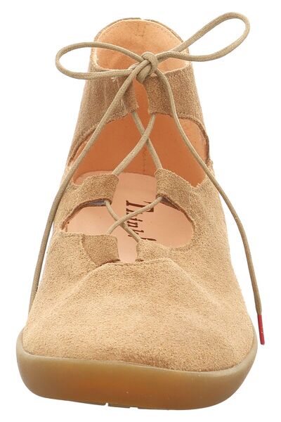 Think! Μισά παπούτσια